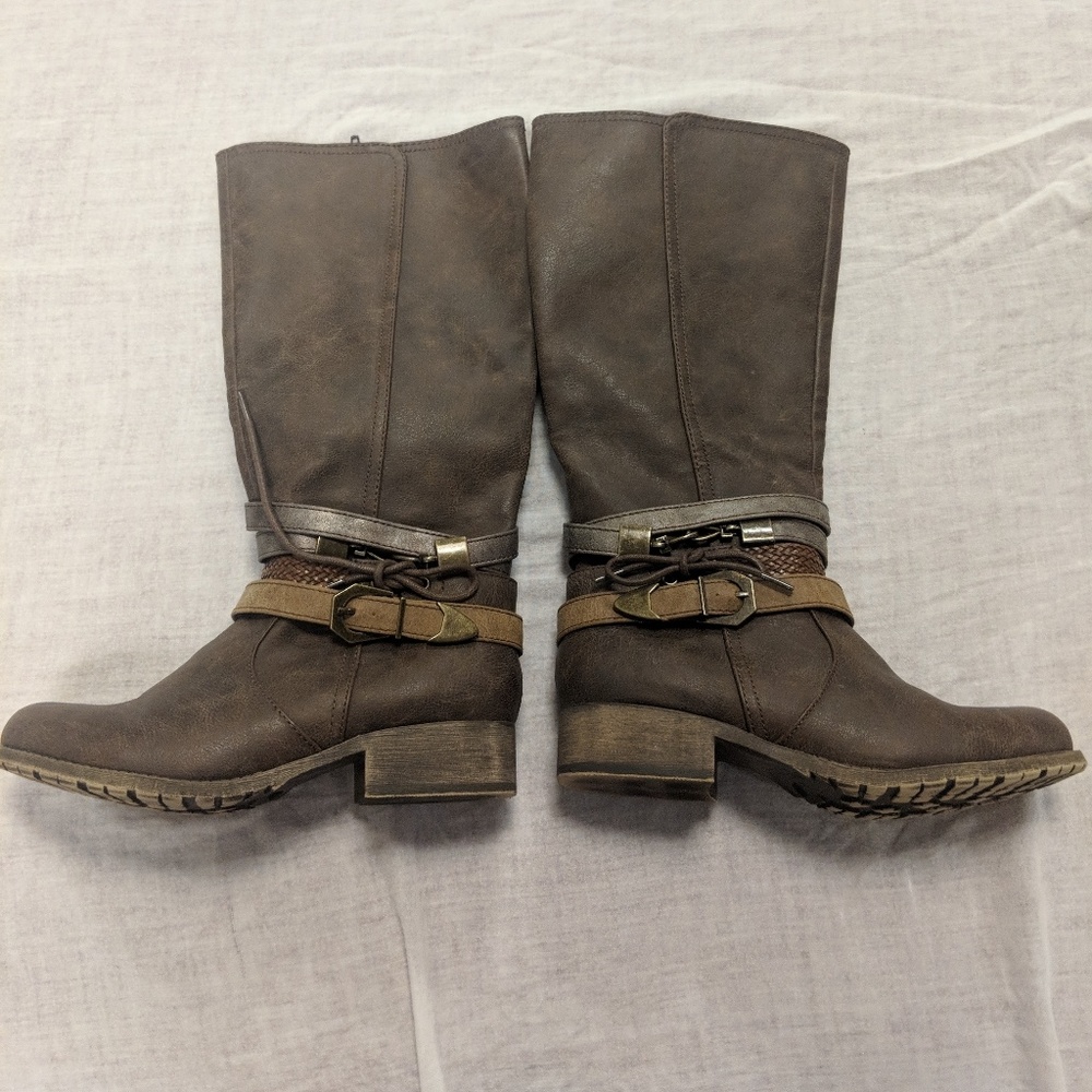 Altar'd State Jeremy boots Sz. 7